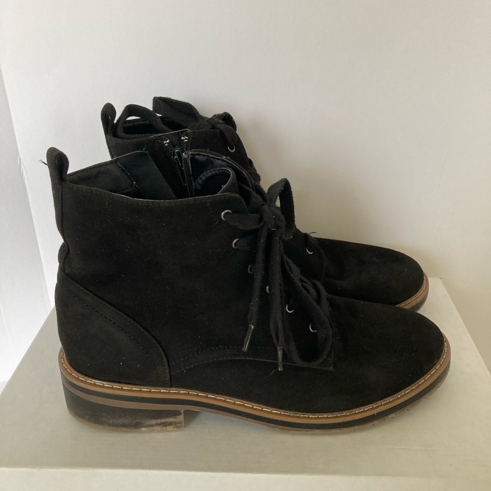 Kensie Kasha Lace Boot with Side Zipper Women’s Size 9 Black, Brown